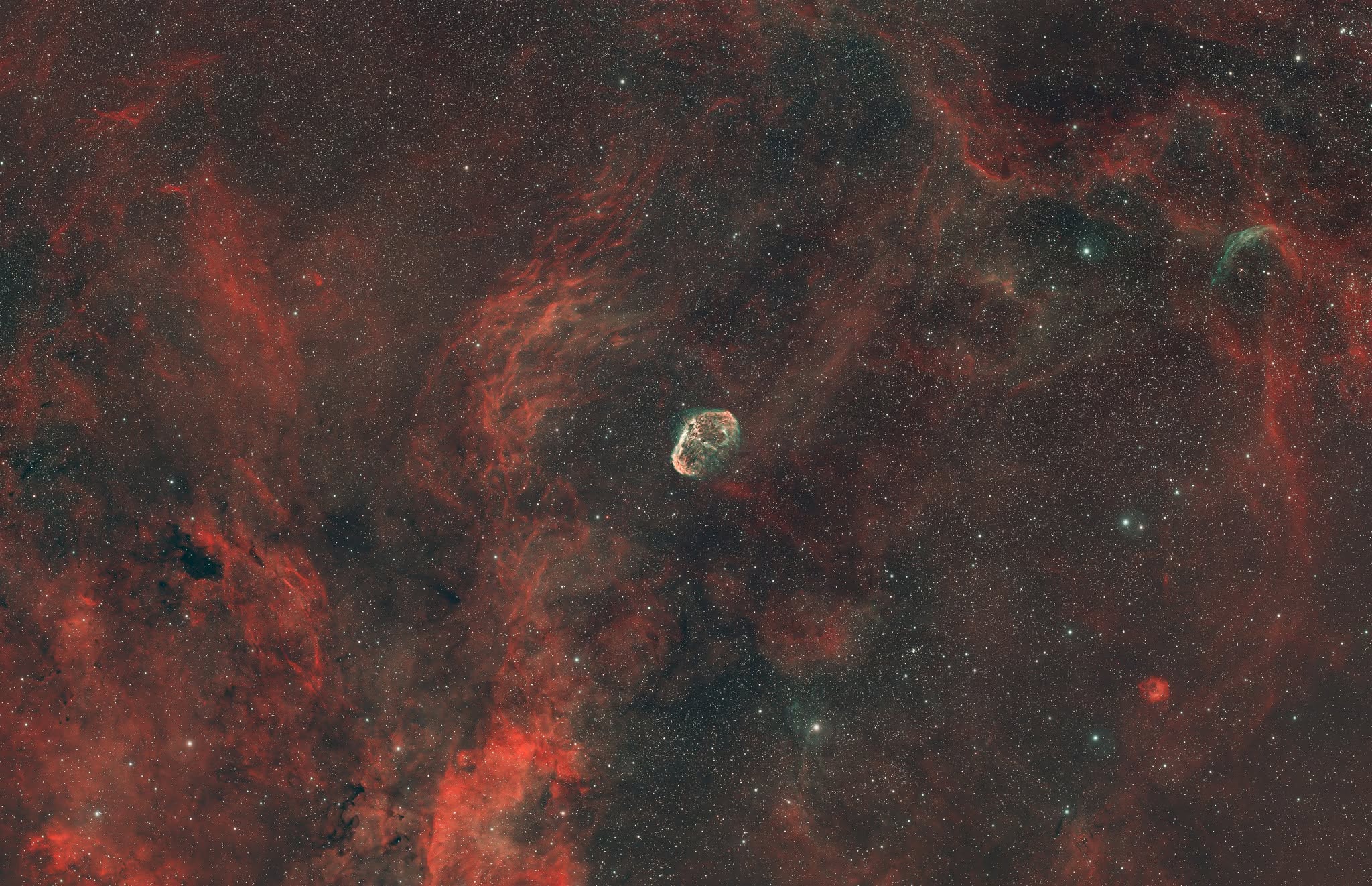 Crescent Nebula wide field
